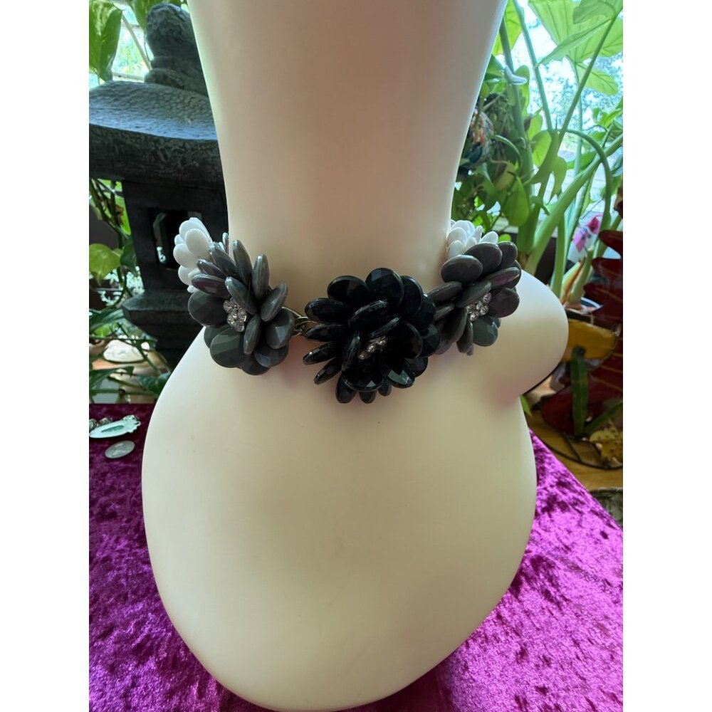 Floral Statement Necklace Black Gray White Acrylic Flowers On Silver Tone Chain